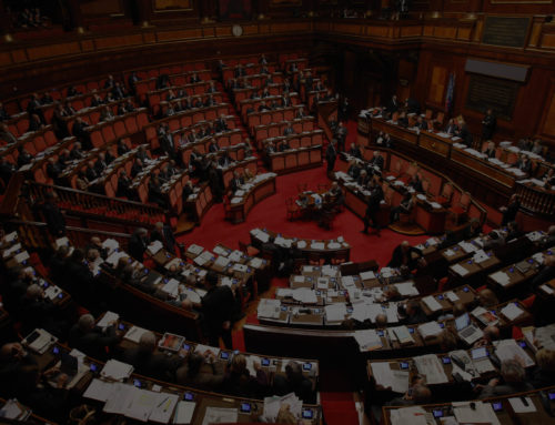 Parlamento decapitato con colpa